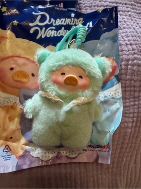 Lulu the Piggy EAT WELL BNIB